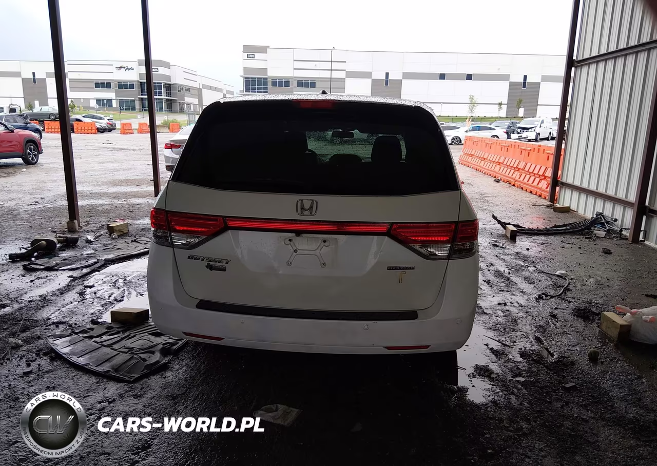 2015 Honda Odyssey Touring-Touring Elite VIN:5FNRL5H92FB118463 - 15