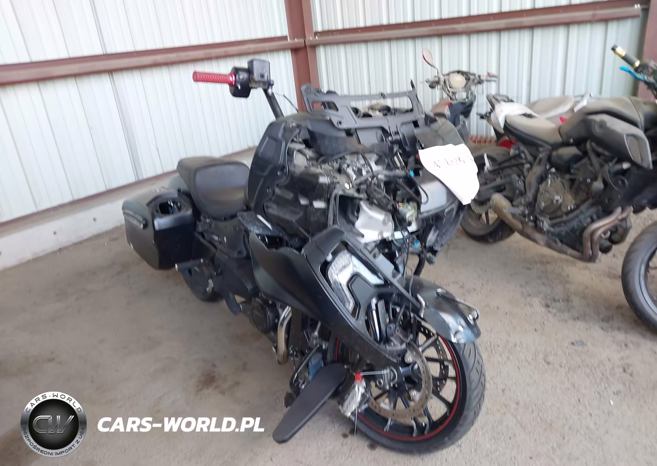 2022 Indian Motorcycle Co. Challenger Dark Horse – zdjęcie 1 z 12