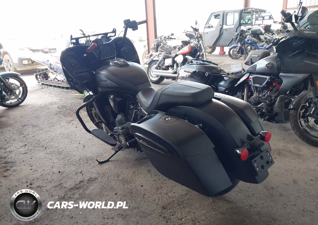 2022 Indian Motorcycle Co. Challenger Dark Horse VIN:56KLCCRR9N3405944 - 3