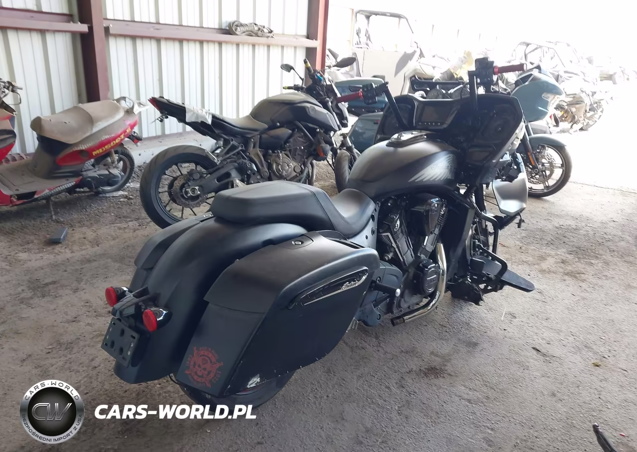 2022 Indian Motorcycle Co. Challenger Dark Horse VIN:56KLCCRR9N3405944 - 4