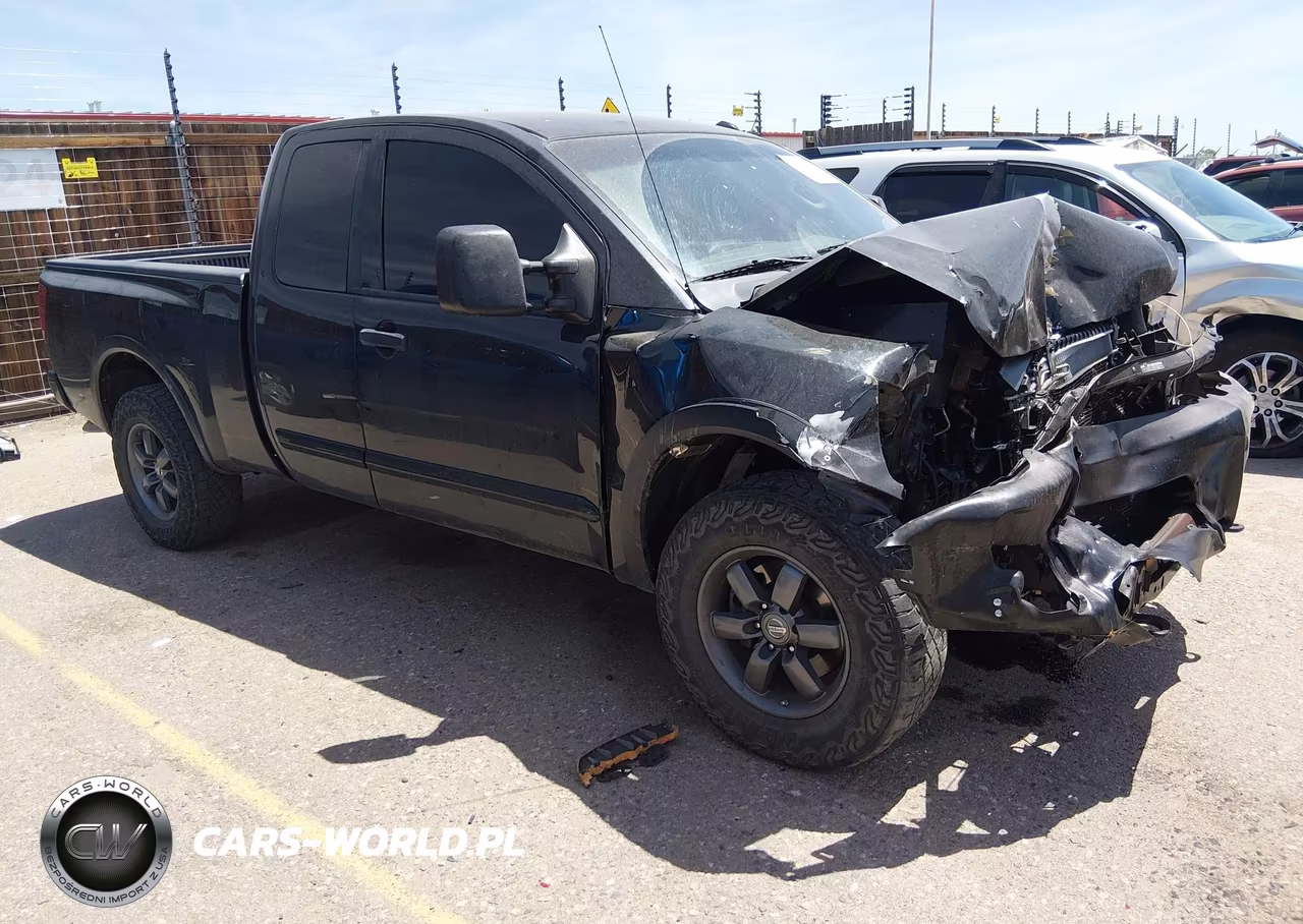 2015 Nissan Titan Pro-4X-S-Sv