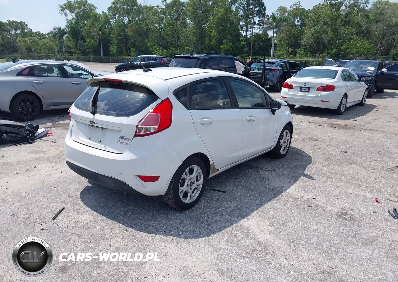 2014 Ford Fiesta Se VIN:3FADP4EJ3EM133982 - 4