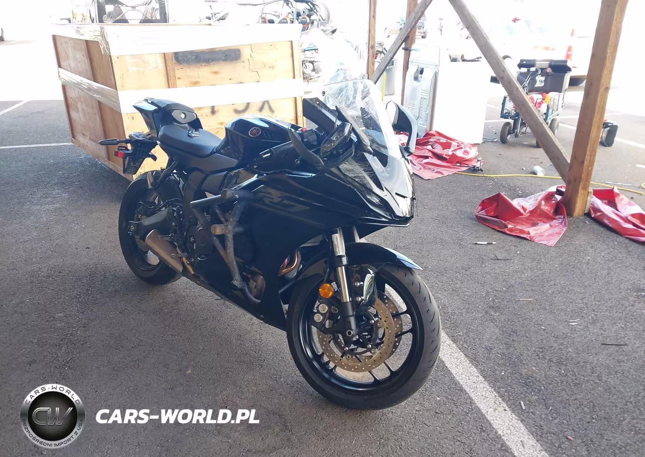 2026 Yamaha Yzfr7