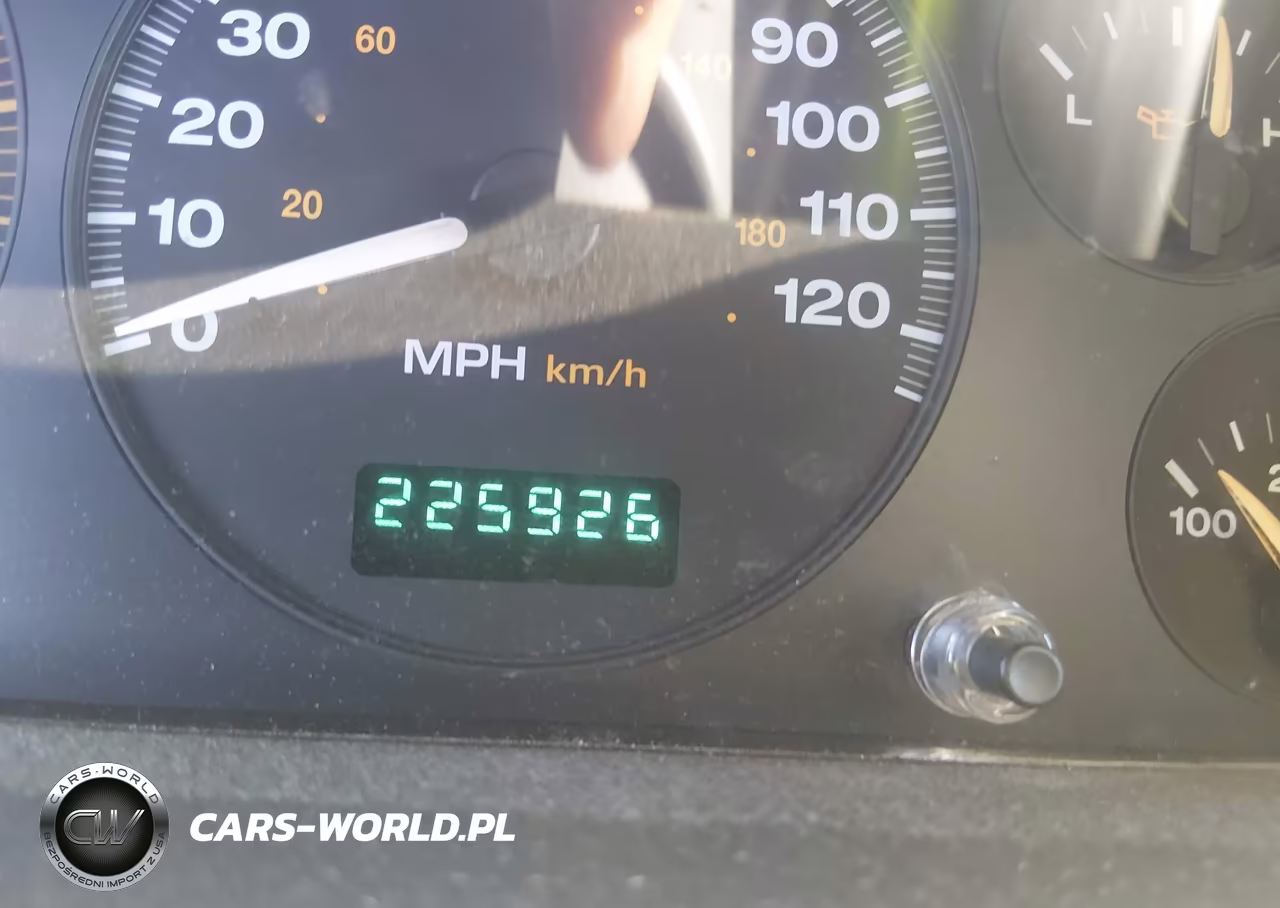 2004 Jeep Grand Cherokee Laredo VIN:1J4GX48S94C401200 - 16