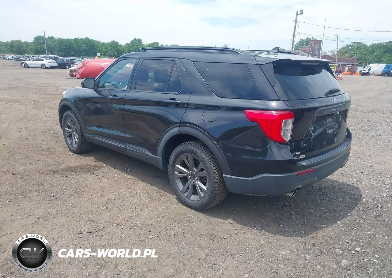 2021 Ford Explorer Xlt VIN:1FMSK8DH1MGB12767 - 3