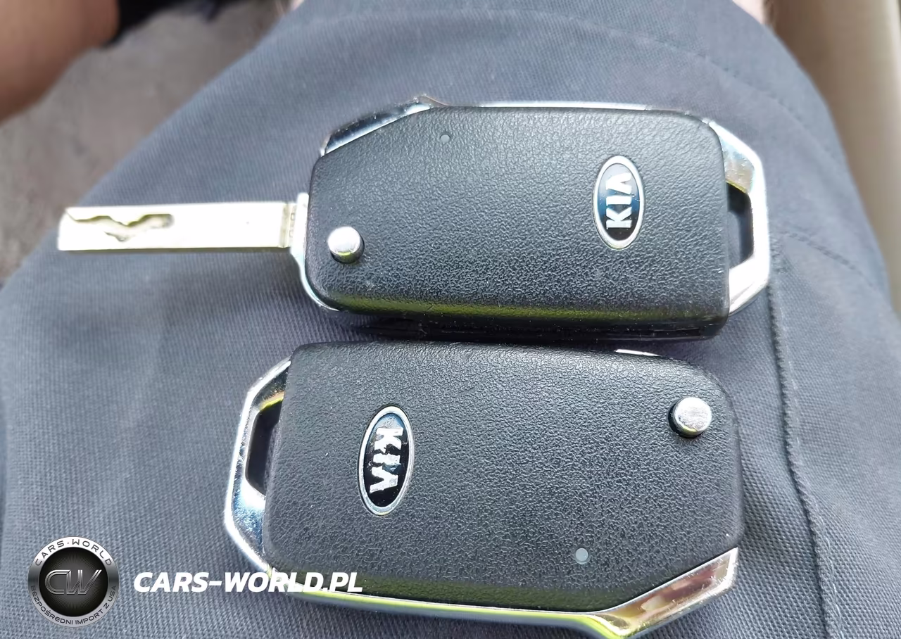 2021 Kia Soul S VIN:KNDJ23AU0M7740890 - 11