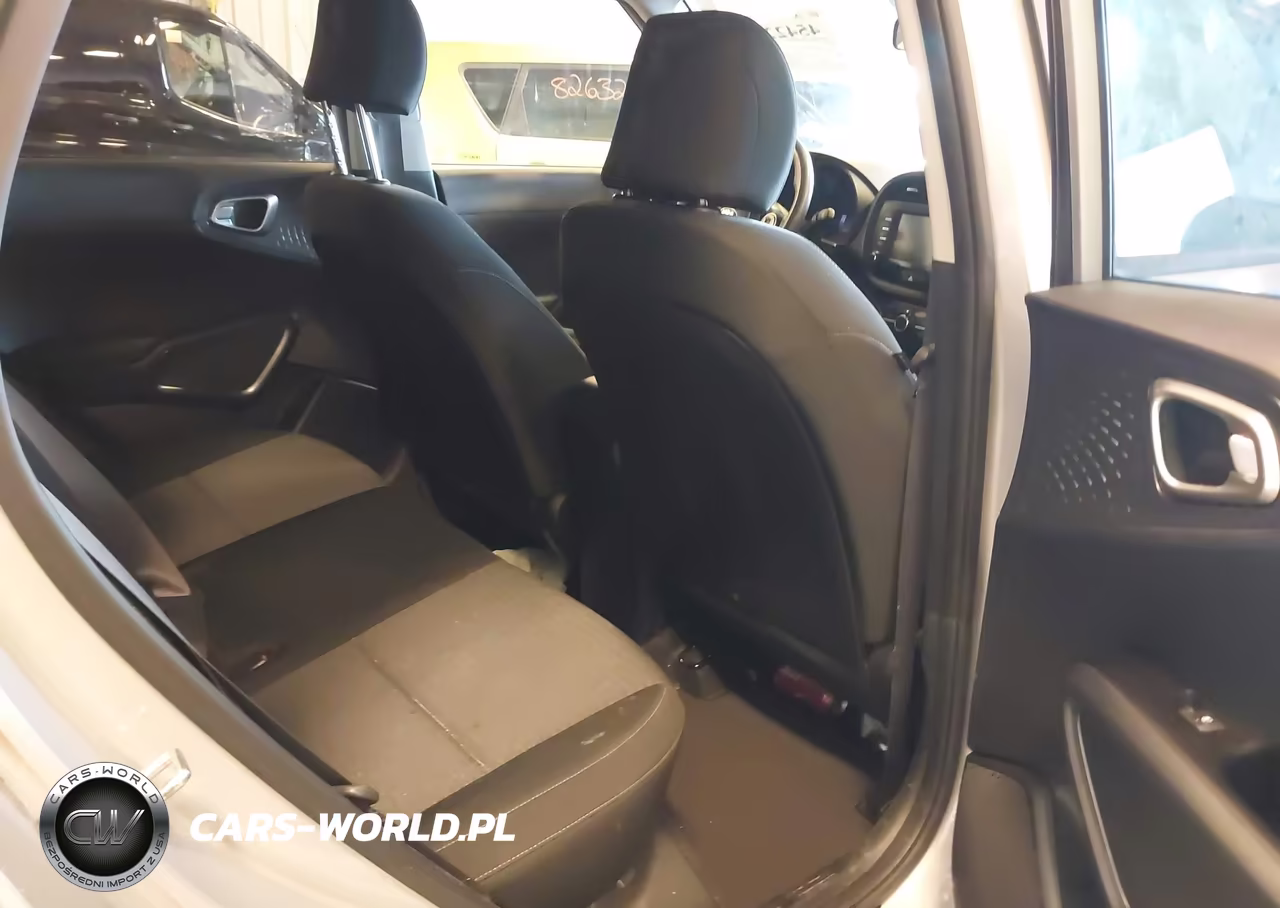 2021 Kia Soul S VIN:KNDJ23AU0M7740890 - 8