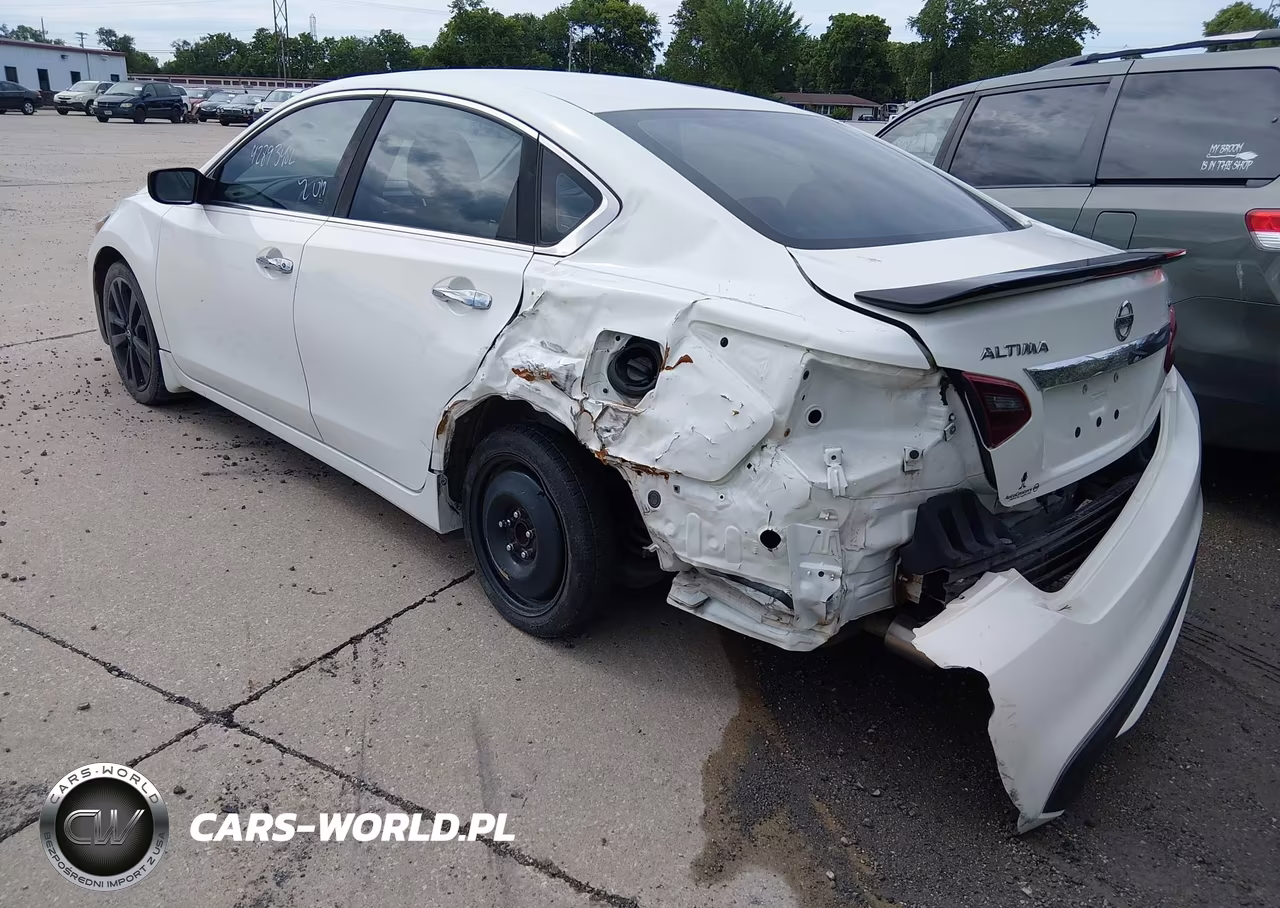 2017 Nissan Altima 2.5 Sr VIN:1N4AL3AP8HC184709 - 3