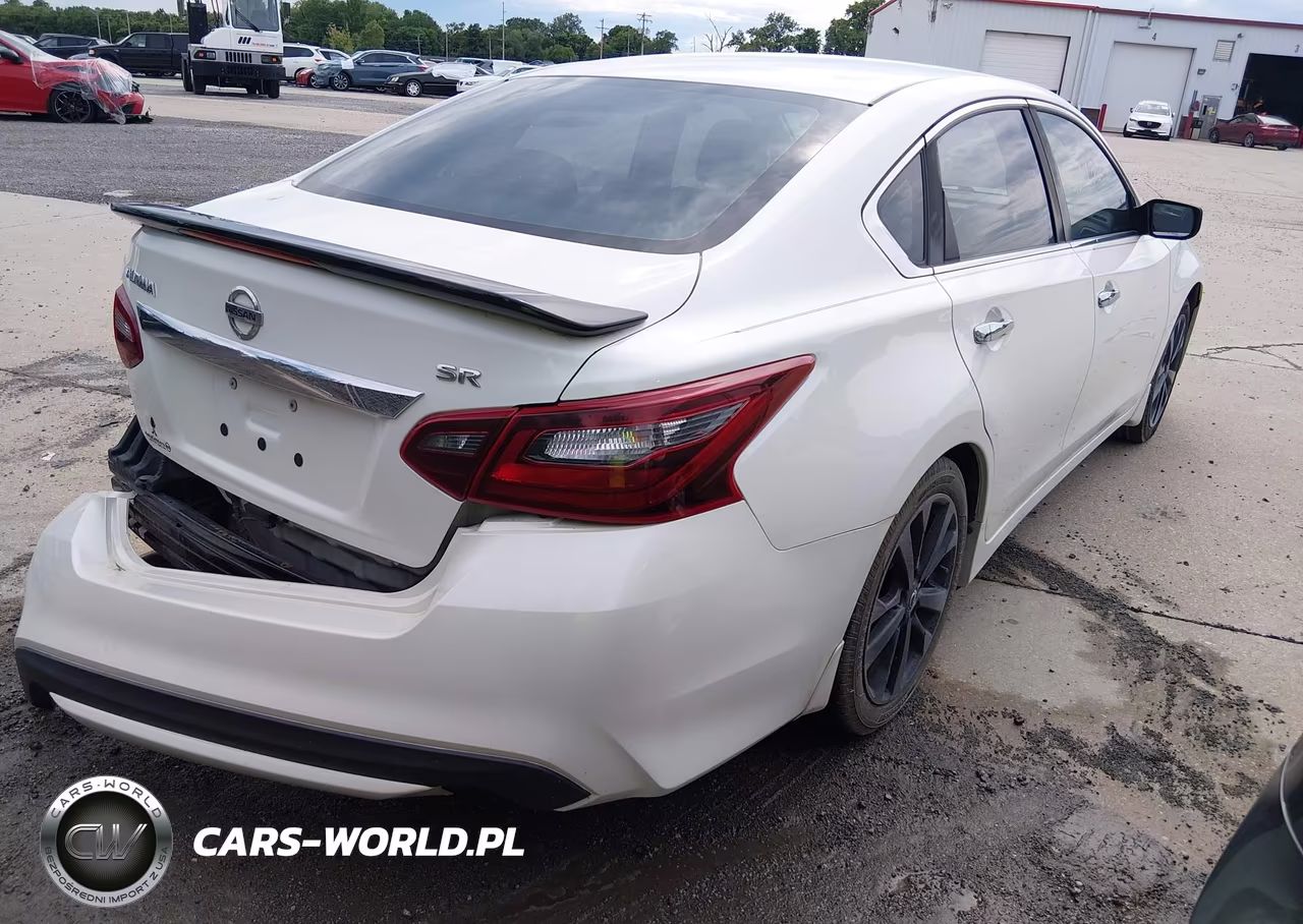 2017 Nissan Altima 2.5 Sr VIN:1N4AL3AP8HC184709 - 4