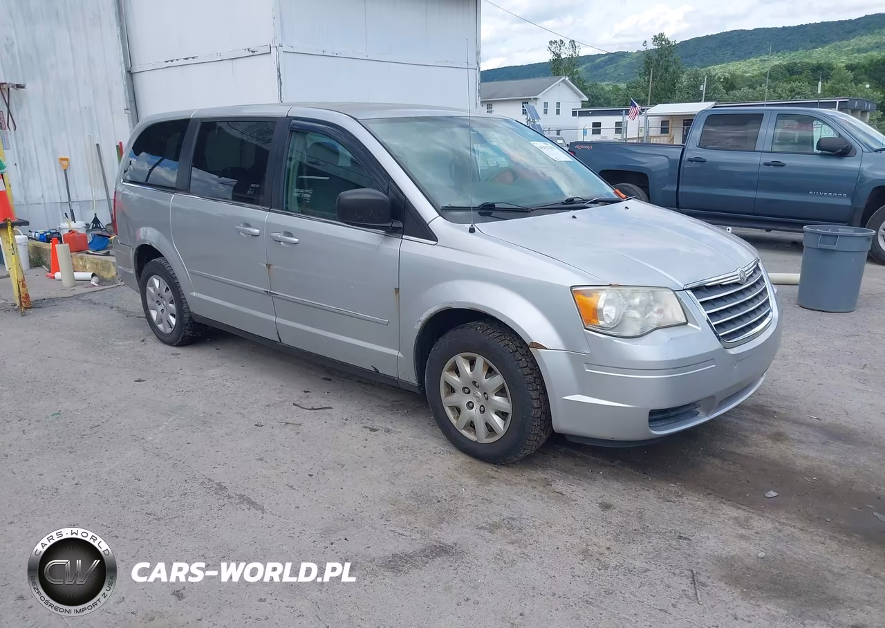 2009 Chrysler Town & Country Lx
