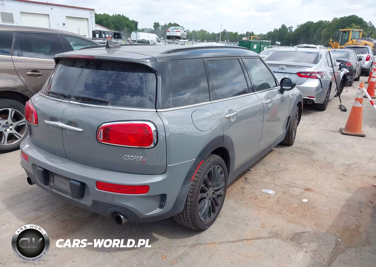2018 Mini Clubman Cooper S VIN:WMWLN9C56J2E51062 - 4