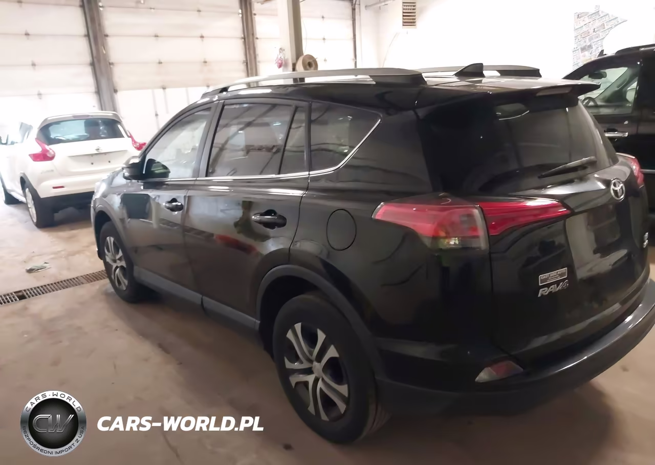 2017 Toyota Rav4 Le VIN:2T3BFREV3HW678202 - 3
