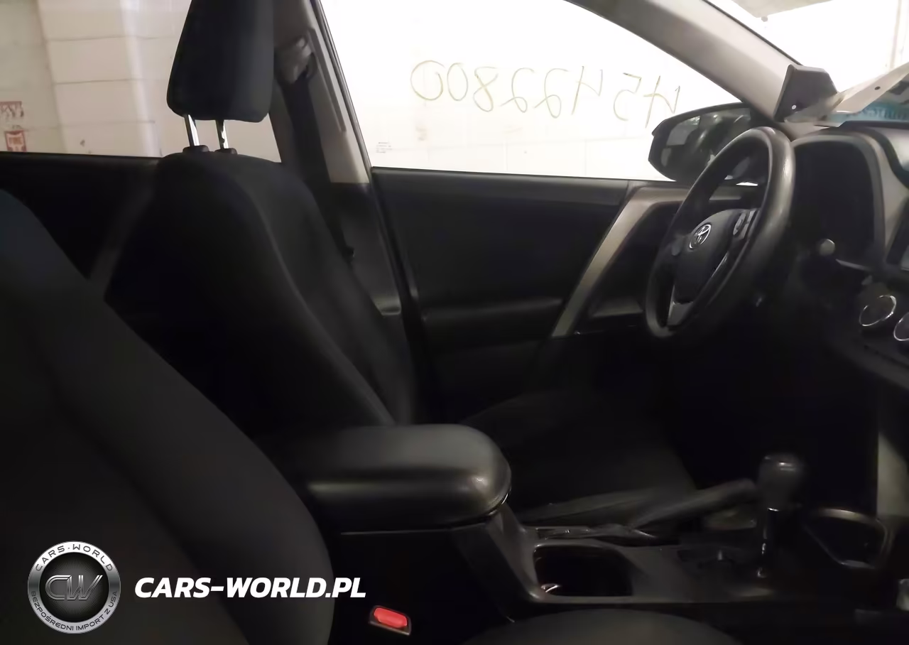 2017 Toyota Rav4 Le VIN:2T3BFREV3HW678202 - 5