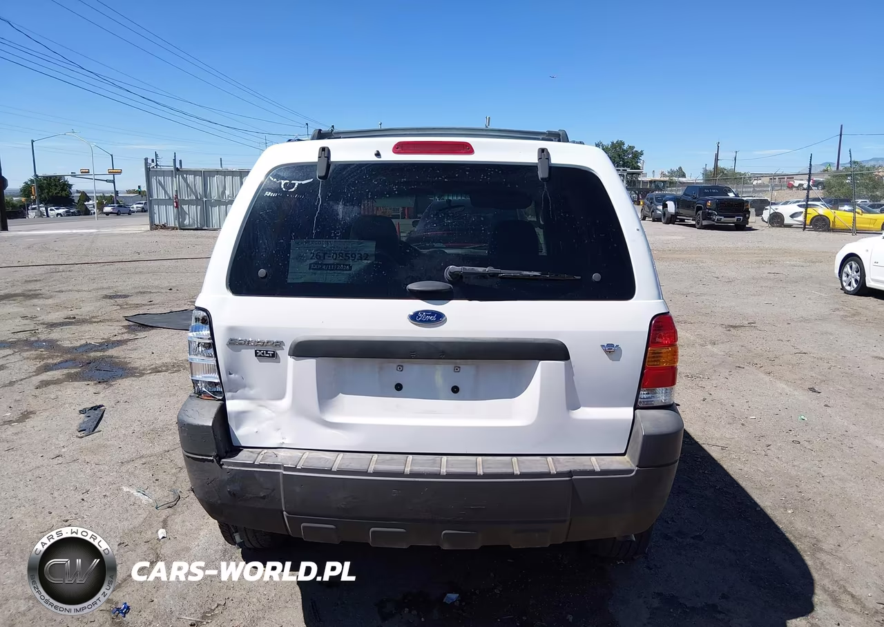 2005 Ford Escape Xlt VIN:1FMYU03145KD41677 - 16