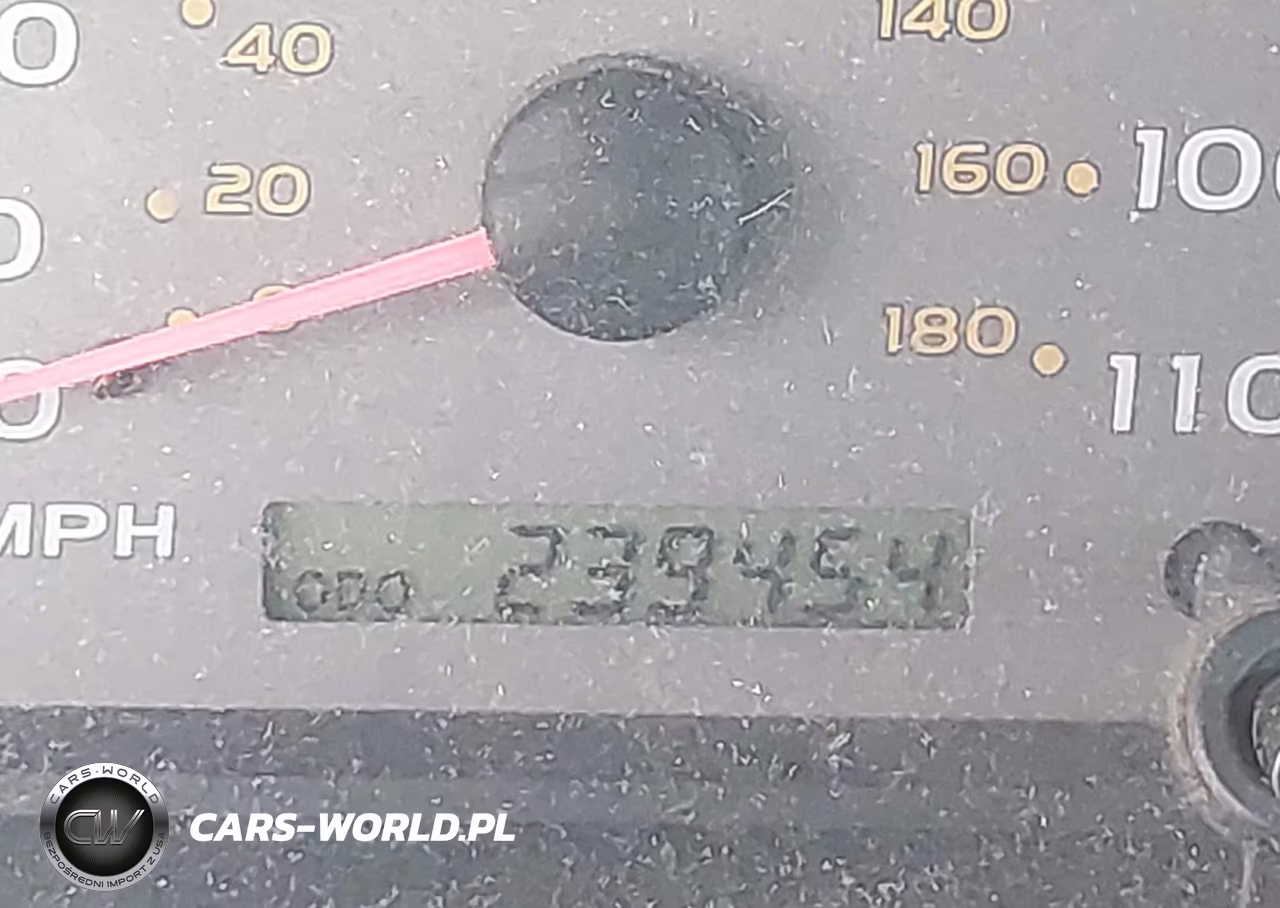 2001 Toyota Sequoia Limited V8 VIN:5TDBT48A41S042822 - 7