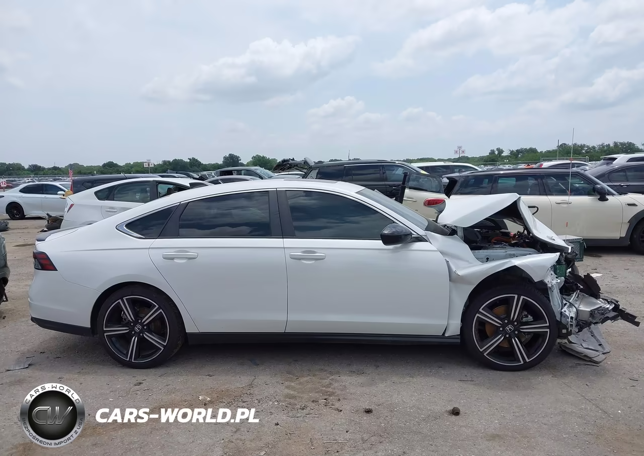 2024 Honda Accord Hybrid Sport VIN:1HGCY2F5XRA008121 - 13