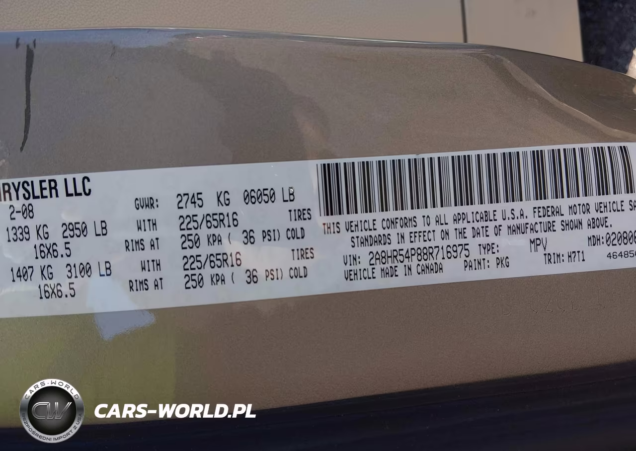2008 Chrysler Town & Country Touring VIN:2A8HR54P88R716975 - 9