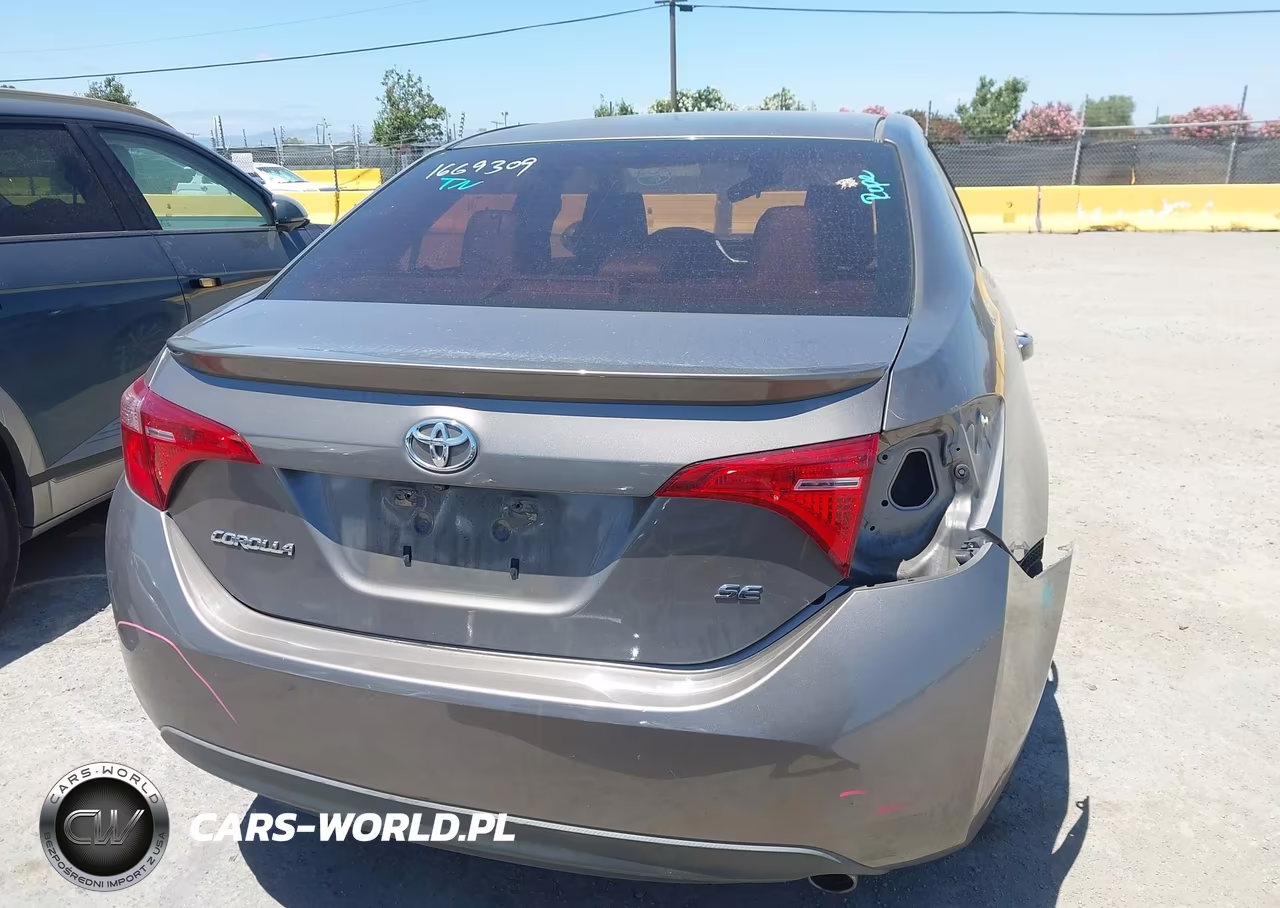 2017 Toyota Corolla Se VIN:5YFBURHE0HP687385 - 17