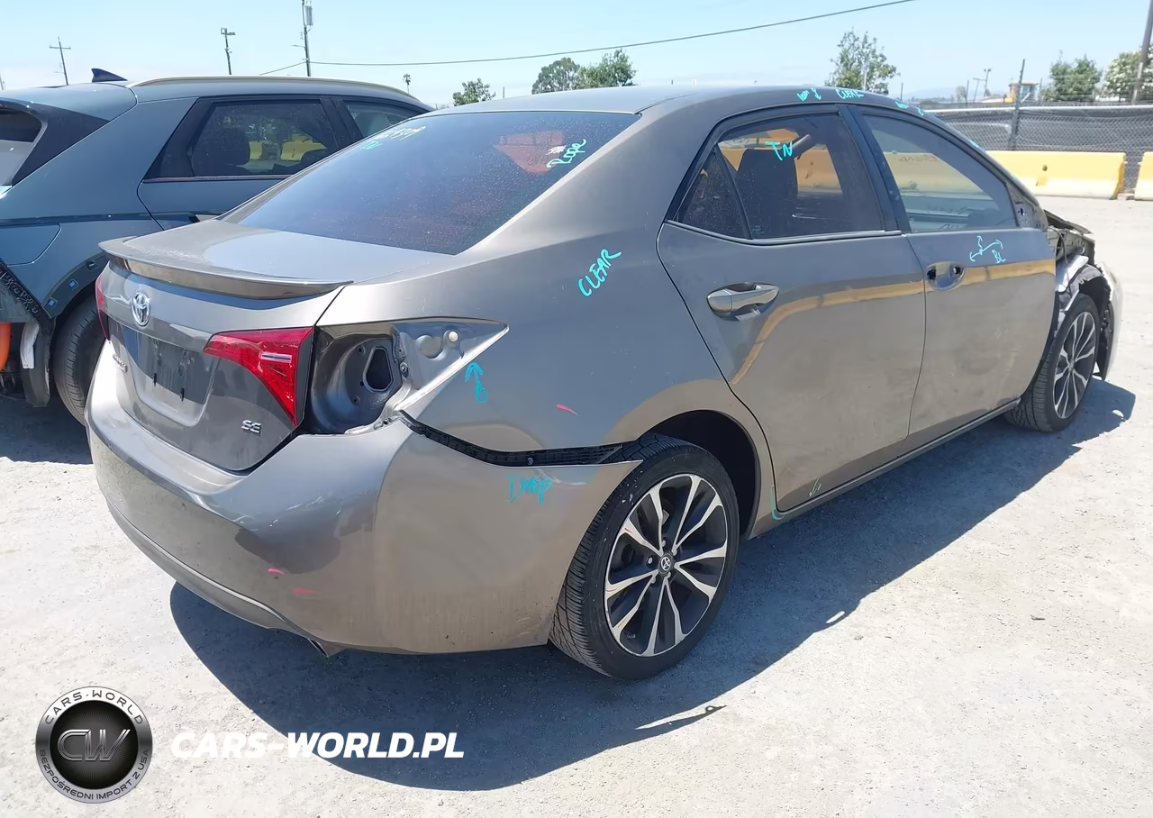 2017 Toyota Corolla Se VIN:5YFBURHE0HP687385 - 4