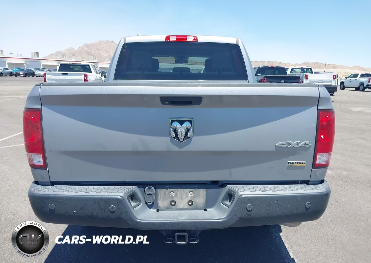 2019 Ram 1500 Classic Tradesman 4X4 5'7 Box VIN:1C6RR7KG0KS645455 - 14