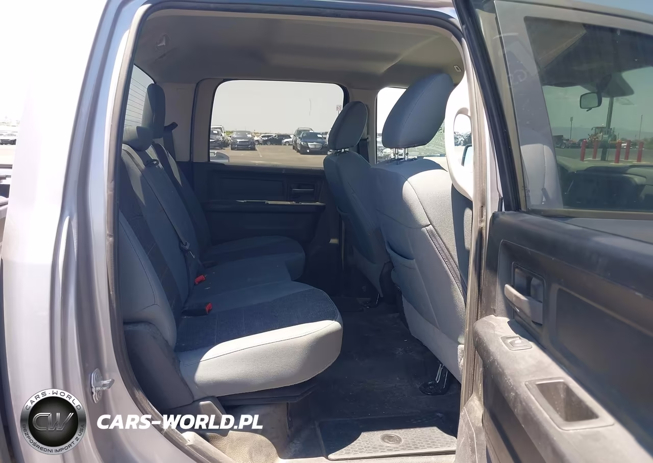2019 Ram 1500 Classic Tradesman 4X4 5'7 Box VIN:1C6RR7KG0KS645455 - 8