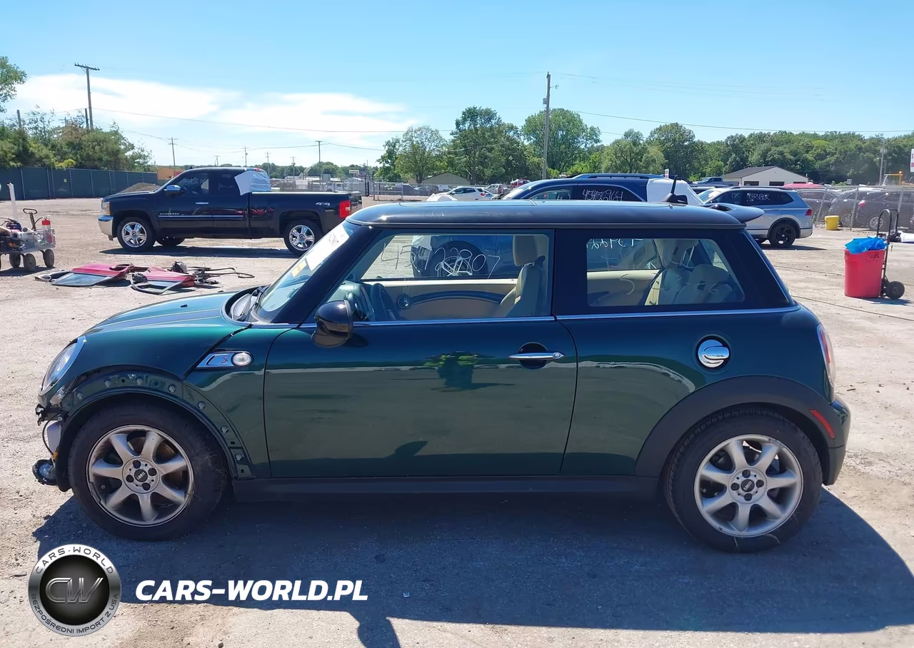 2010 Mini Cooper S VIN:WMWMF7C59ATW89050 - 15