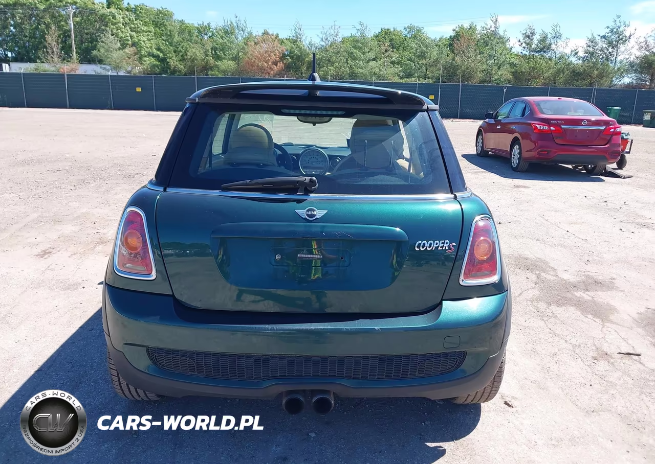2010 Mini Cooper S VIN:WMWMF7C59ATW89050 - 17
