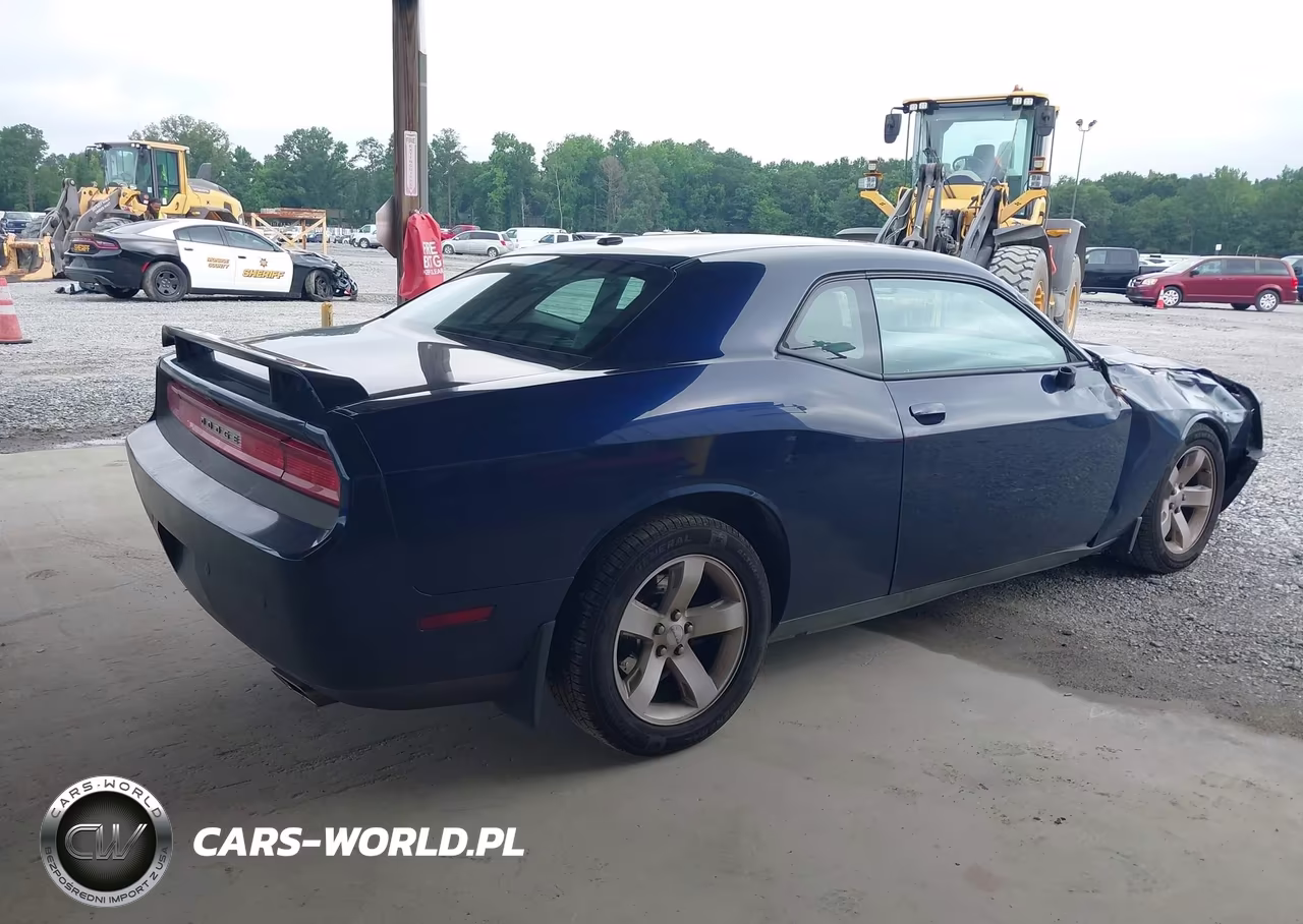 2013 Dodge Challenger Sxt Plus VIN:2C3CDYAG0DH695176 - 4