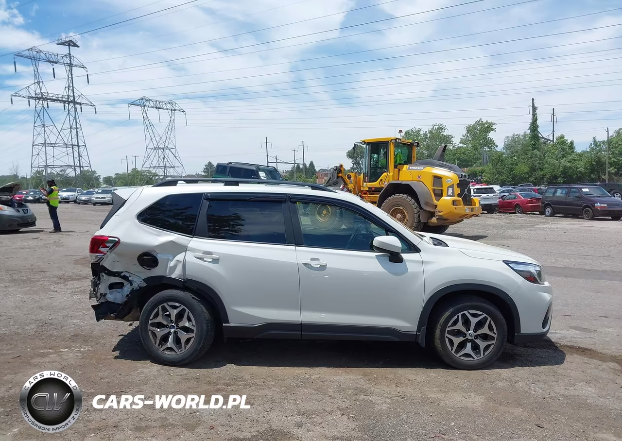 2019 Subaru Forester Premium VIN:JF2SKAGC9KH588477 - 13