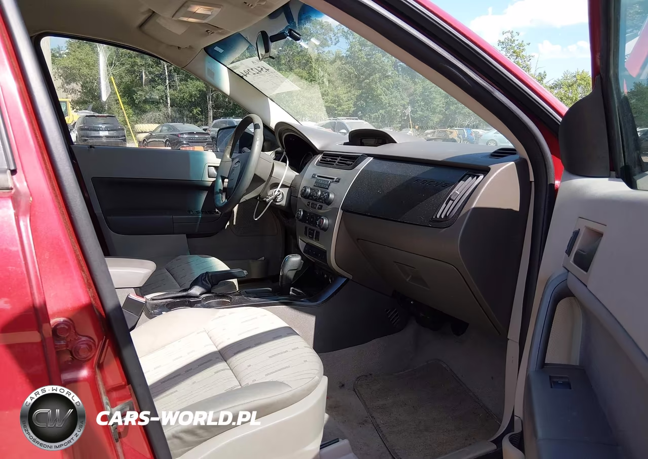 2010 Ford Focus Se VIN:1FAHP3FN8AW298305 - 5