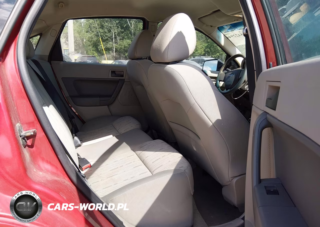 2010 Ford Focus Se VIN:1FAHP3FN8AW298305 - 8