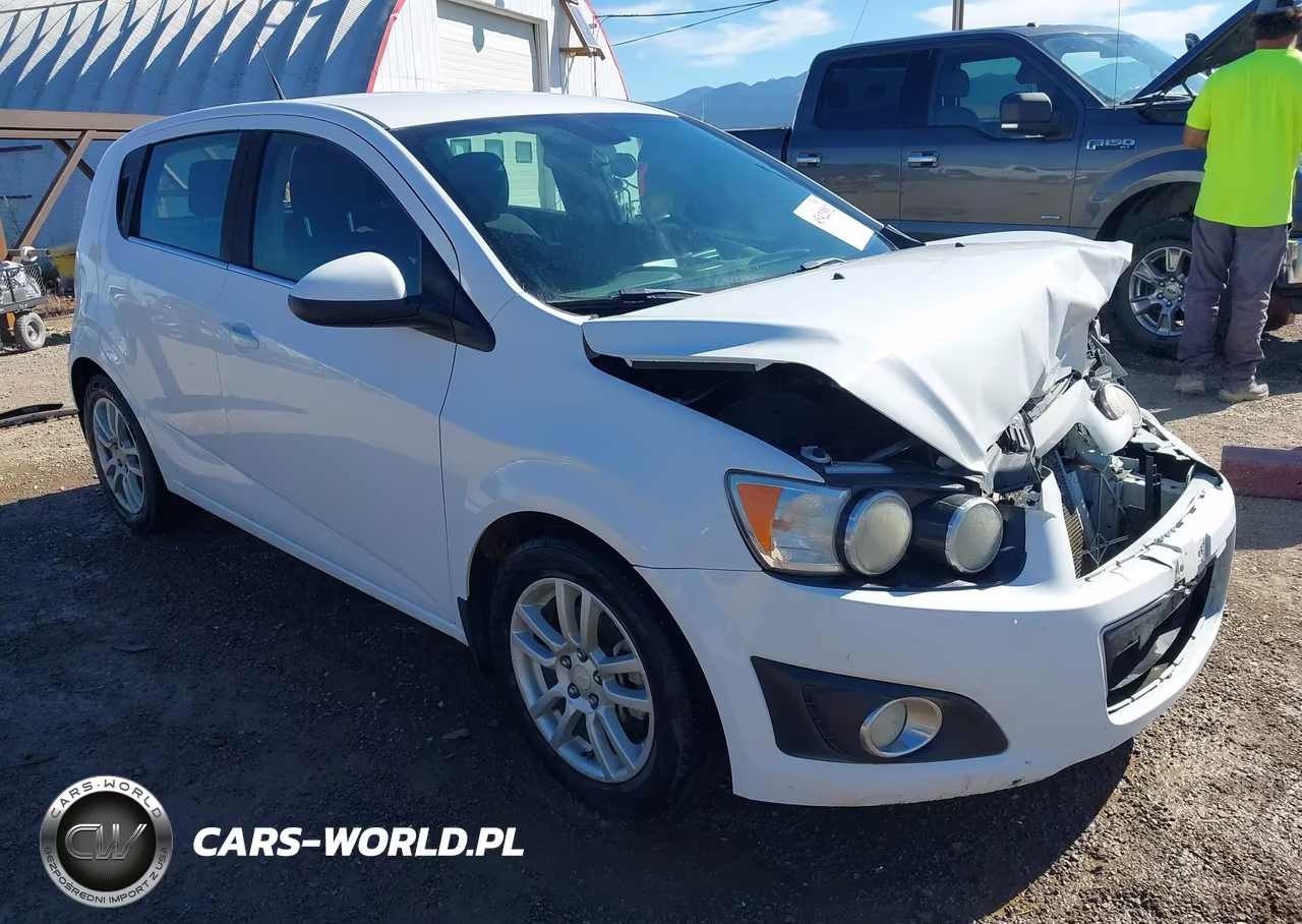 2013 Chevrolet Sonic Lt Auto – zdjęcie 1 z 20