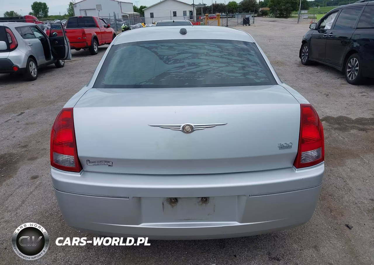 2005 Chrysler 300 Touring VIN:2C3AA53G35H644610 - 16
