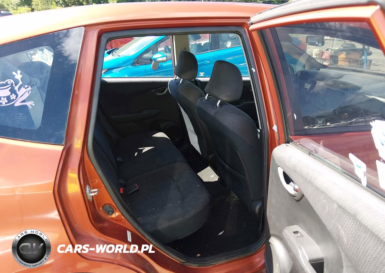 2012 Honda Fit Sport VIN:JHMGE8H5XCC007537 - 8