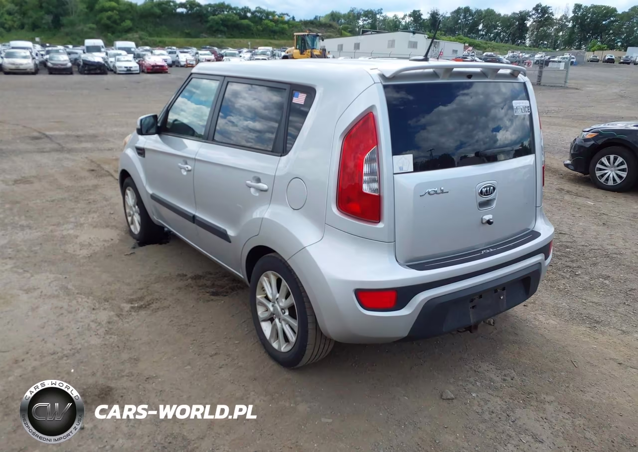 2012 Kia Soul + VIN:KNDJT2A62C7365429 - 3