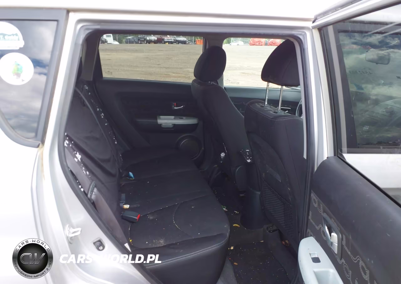 2012 Kia Soul + VIN:KNDJT2A62C7365429 - 8