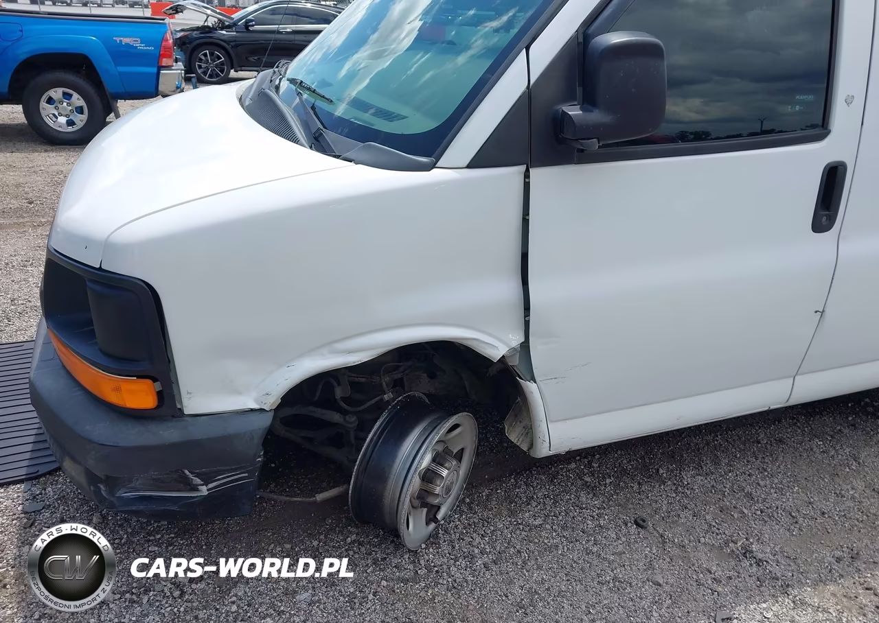 2016 Chevrolet Express 2500 Work Van VIN:1GCWGBFG6G1229745 - 6
