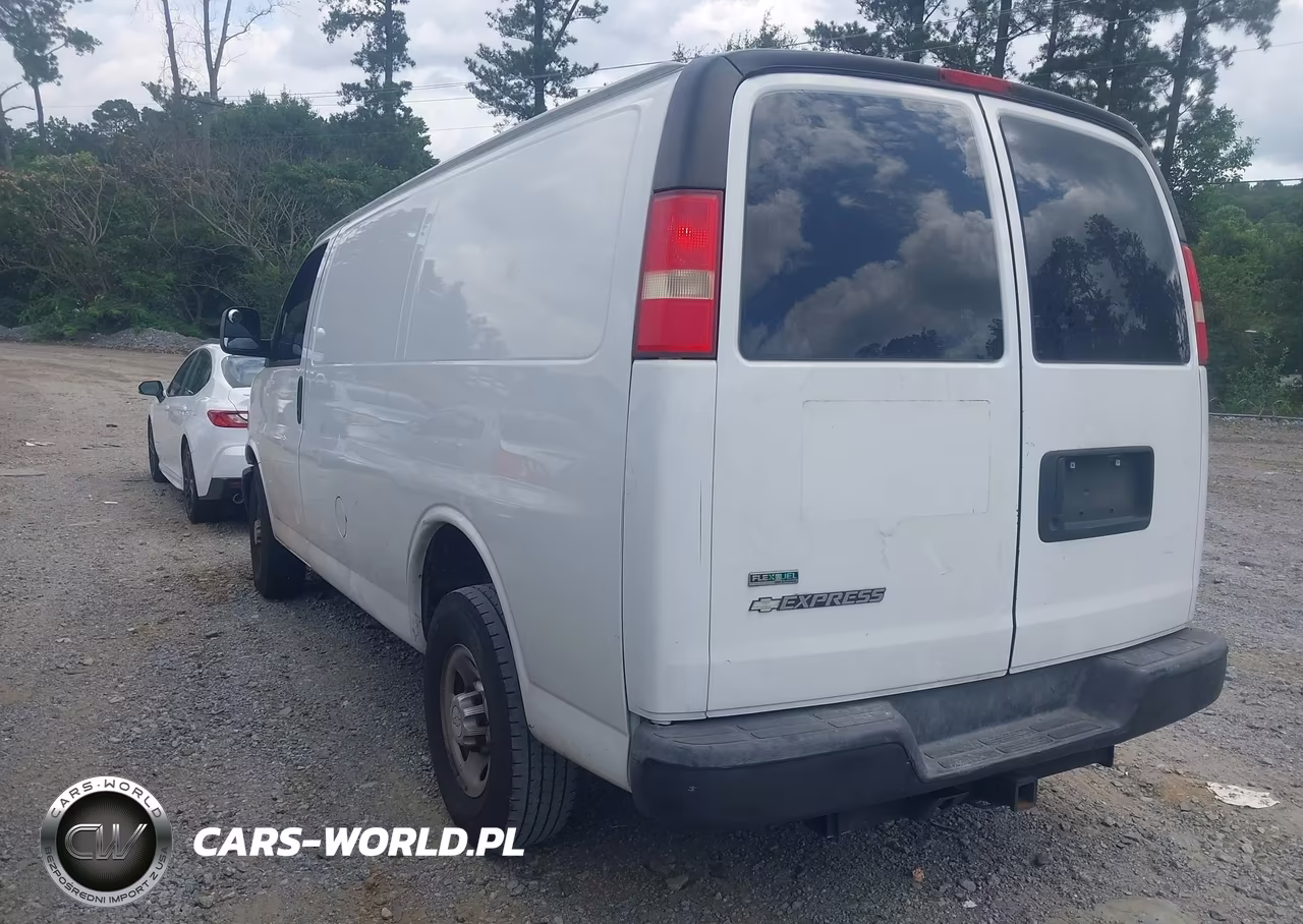 2010 Chevrolet Express 2500 Work Van VIN:1GCZGFDA8A1160292 - 3