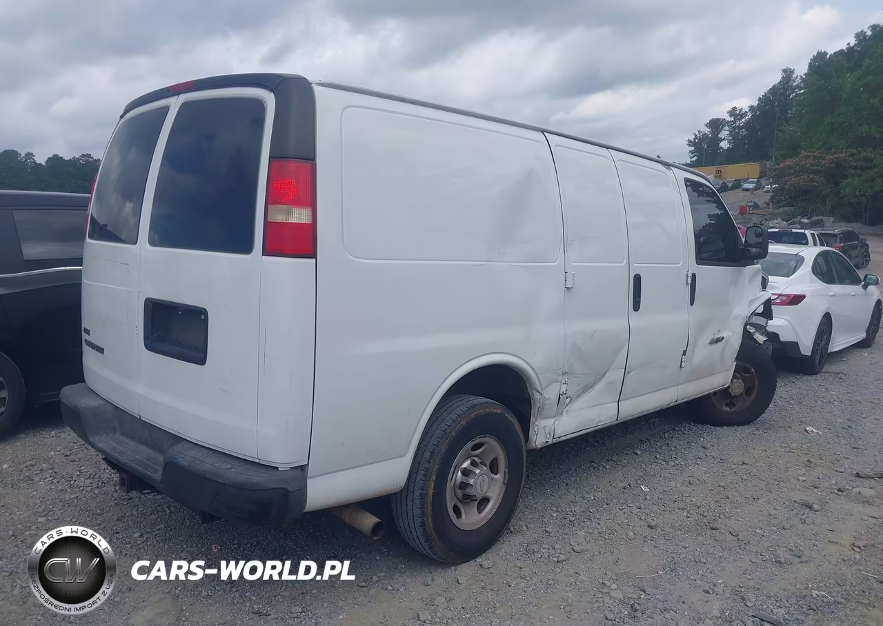 2010 Chevrolet Express 2500 Work Van VIN:1GCZGFDA8A1160292 - 4