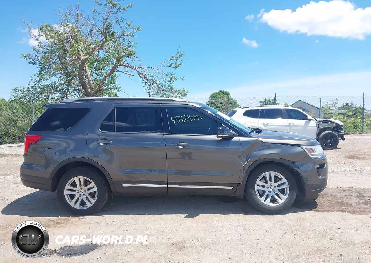 2018 Ford Explorer Xlt VIN:1FM5K8D84JGC32653 - 13
