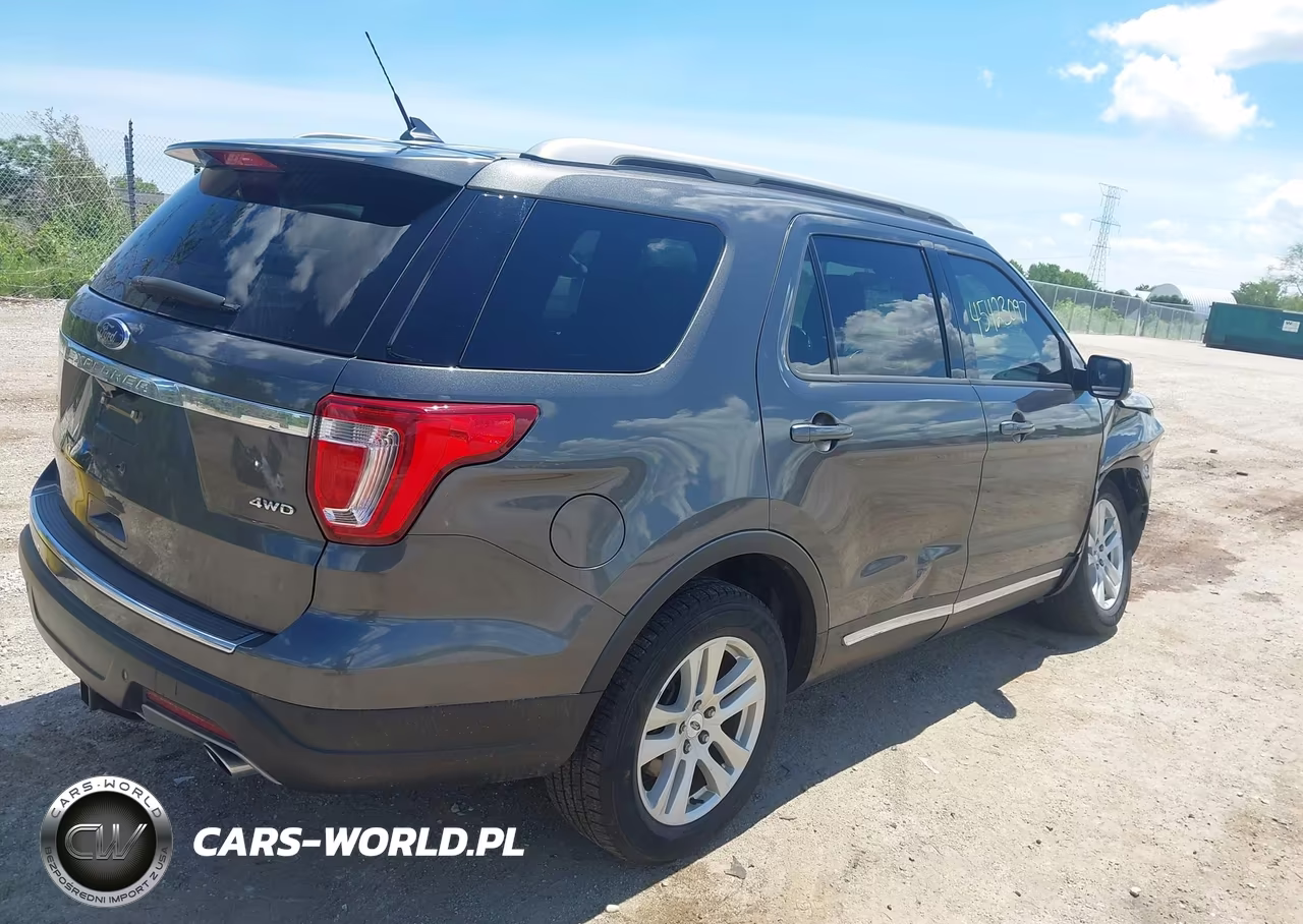 2018 Ford Explorer Xlt VIN:1FM5K8D84JGC32653 - 4