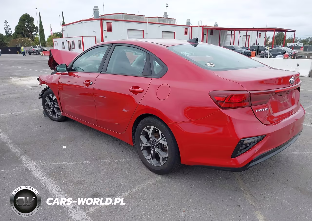 2019 Kia Forte Lxs VIN:3KPF24AD4KE109312 - 3