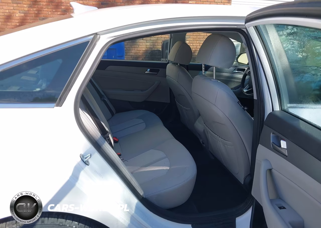 2018 Hyundai Sonata Hybrid Se VIN:KMHE24L39JA083741 - 8