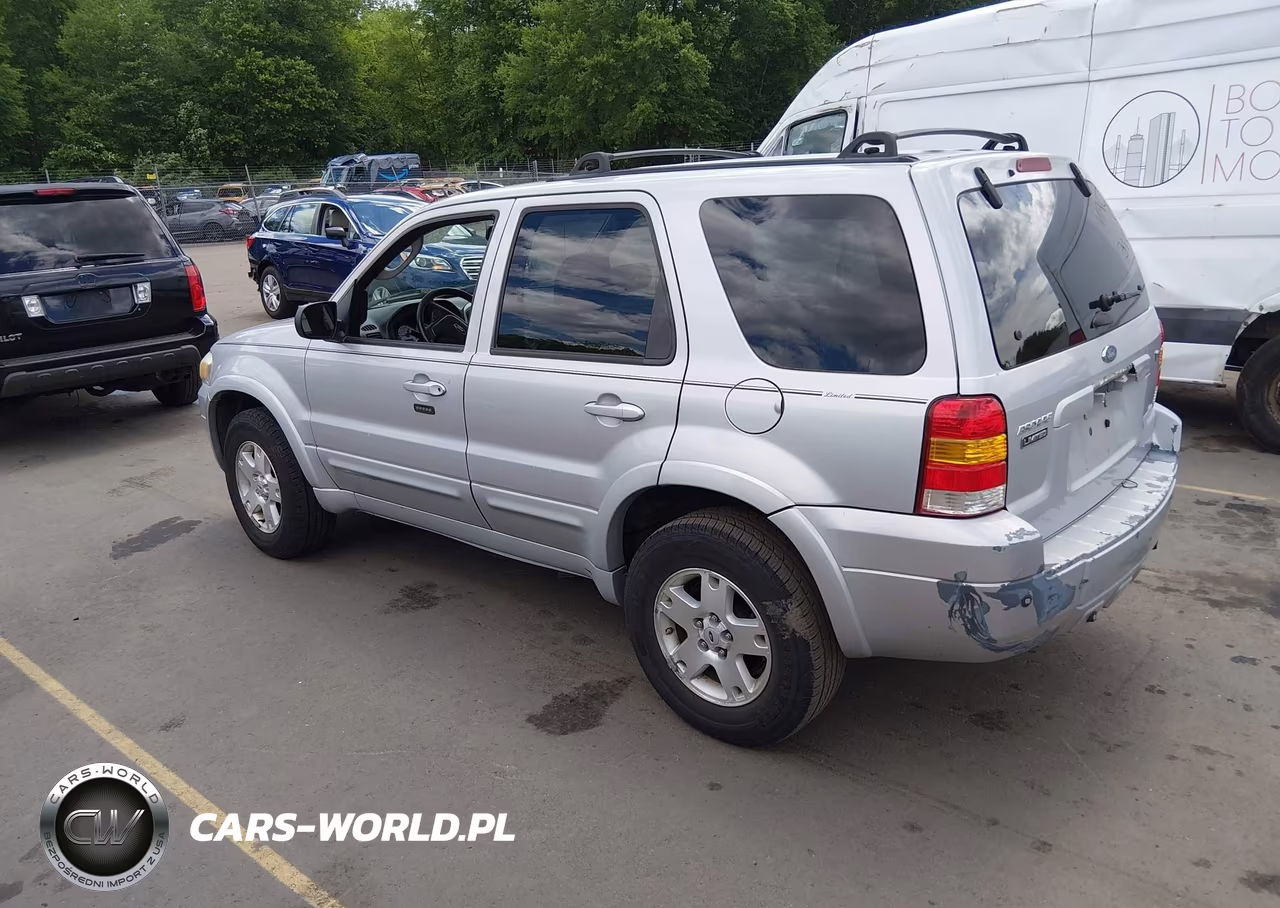 2007 Ford Escape Limited VIN:1FMCU94177KB51002 - 3