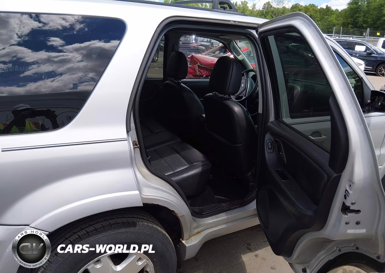 2007 Ford Escape Limited VIN:1FMCU94177KB51002 - 8