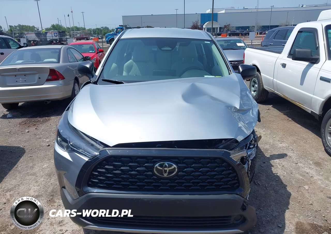 2023 Toyota Corolla Cross L VIN:7MUAAABG7PV057732 - 13
