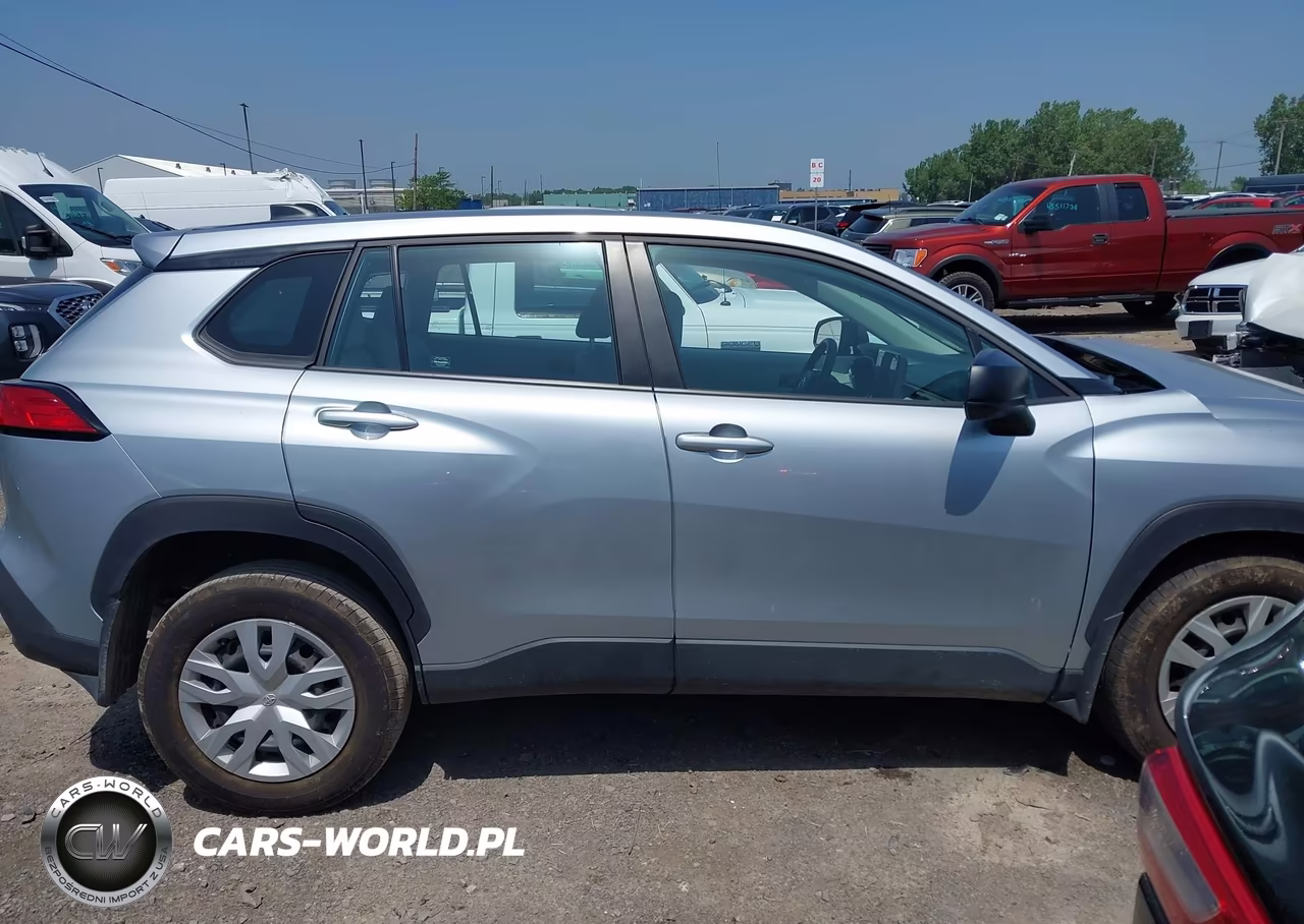 2023 Toyota Corolla Cross L VIN:7MUAAABG7PV057732 - 14