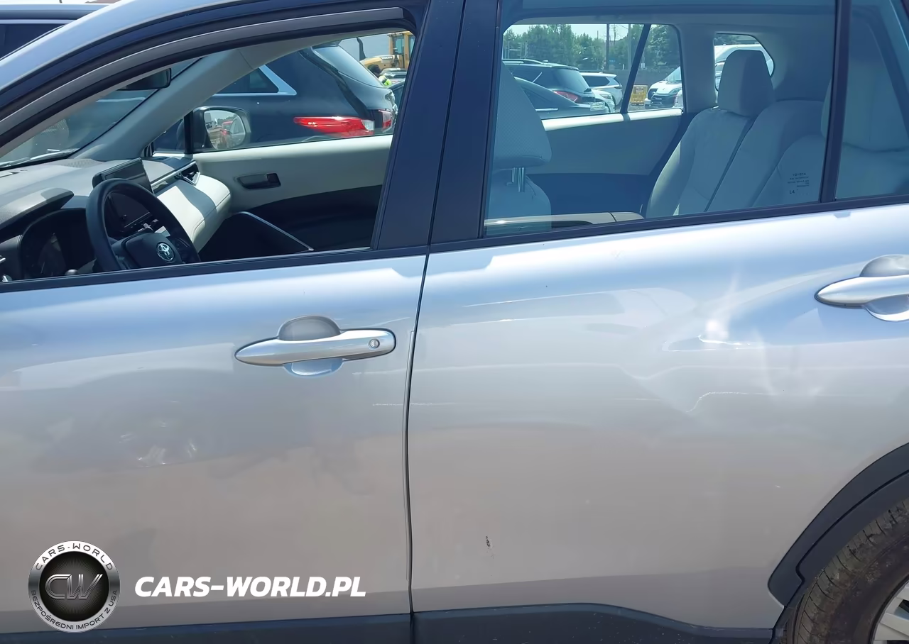 2023 Toyota Corolla Cross L VIN:7MUAAABG7PV057732 - 15