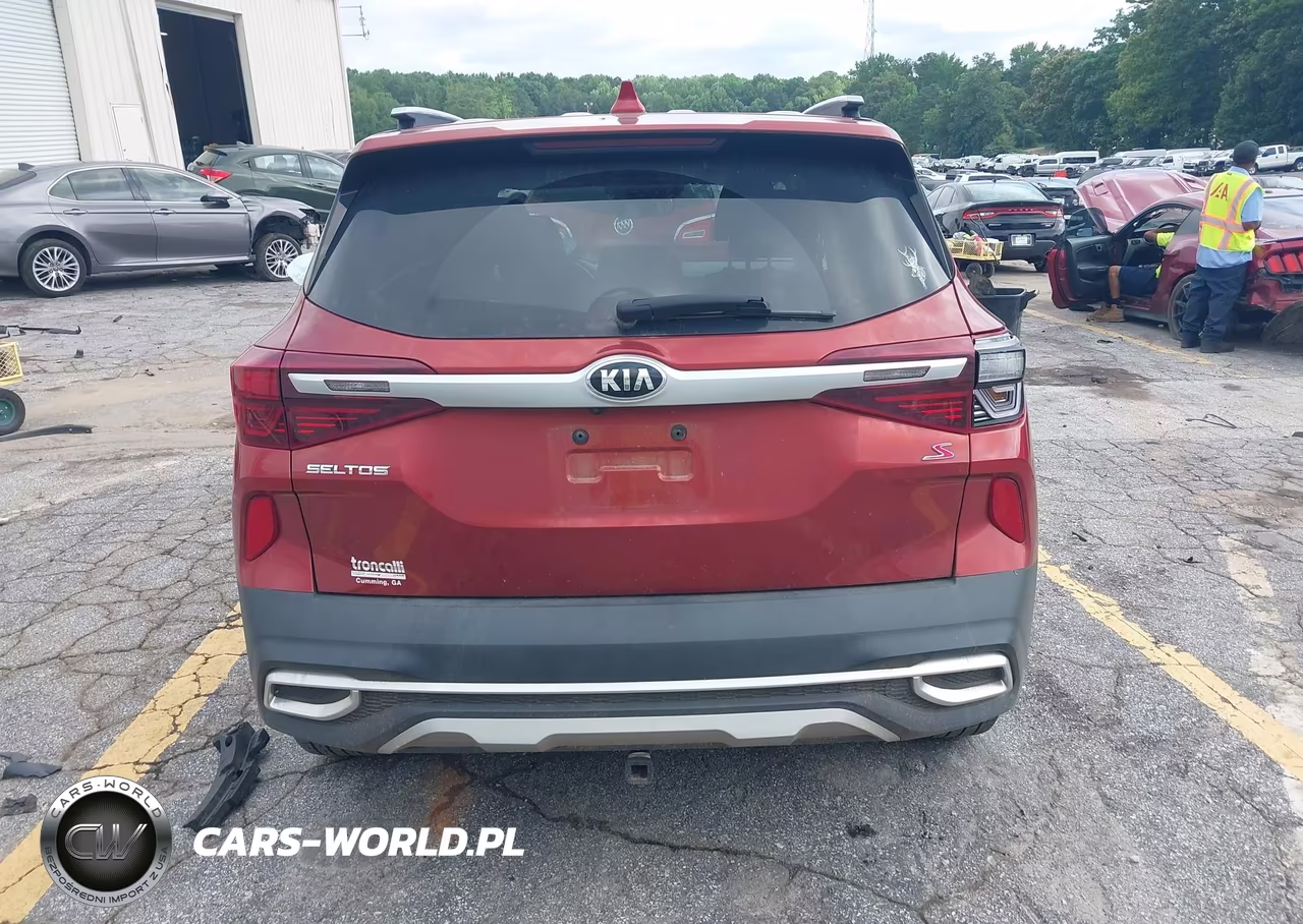 2021 Kia Seltos S VIN:KNDEU2AAXM7215069 - 16