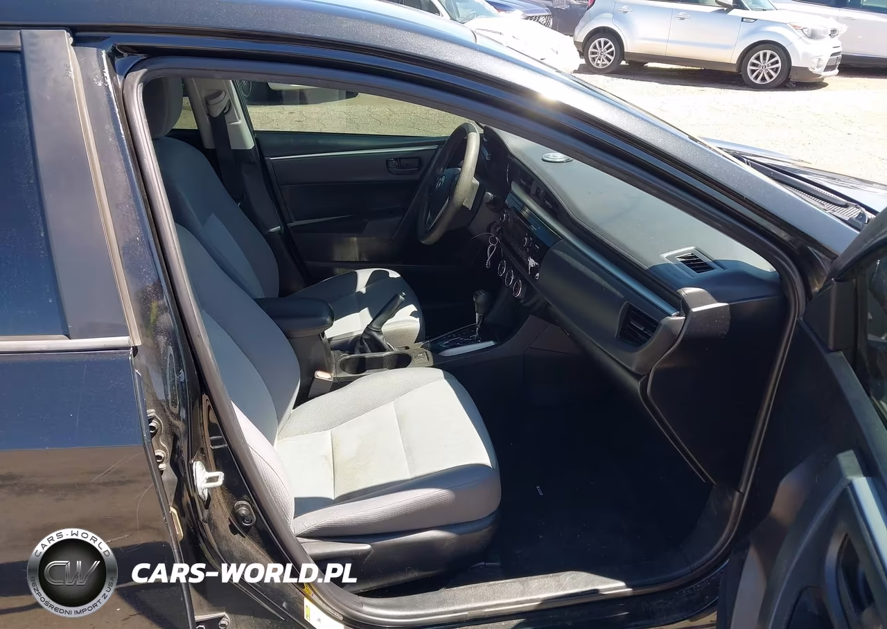 2015 Toyota Corolla L VIN:5YFBURHE7FP185826 - 5